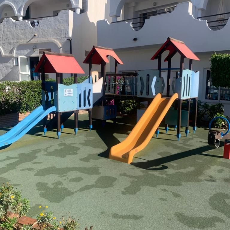 Casa Silvia Marbella - dom w kompleksie hotelowym - Villa de 2 dormitorios - 48