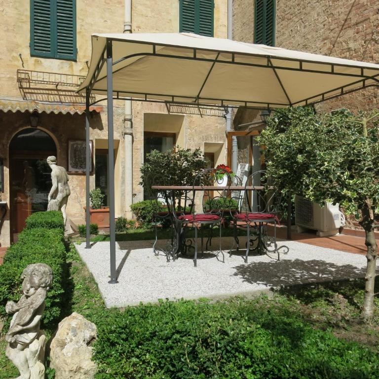 Piazza Paradiso Accommodation - Studio - Separate Building - 10