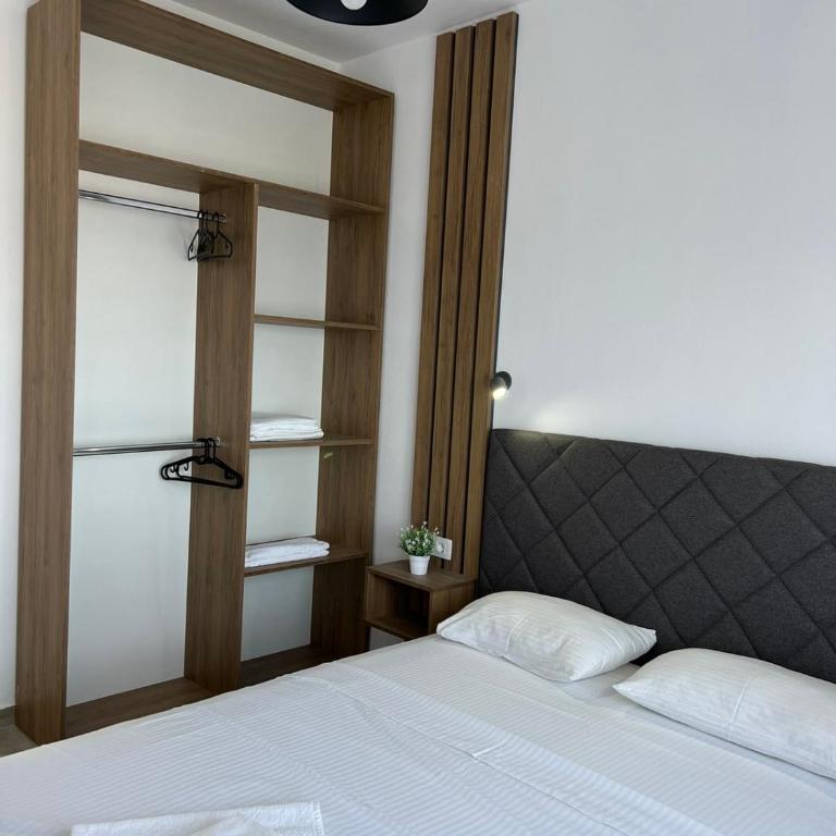 Cold Bay Mansion Luxury Sea View Suites - One-Bedroom Apartment - 32