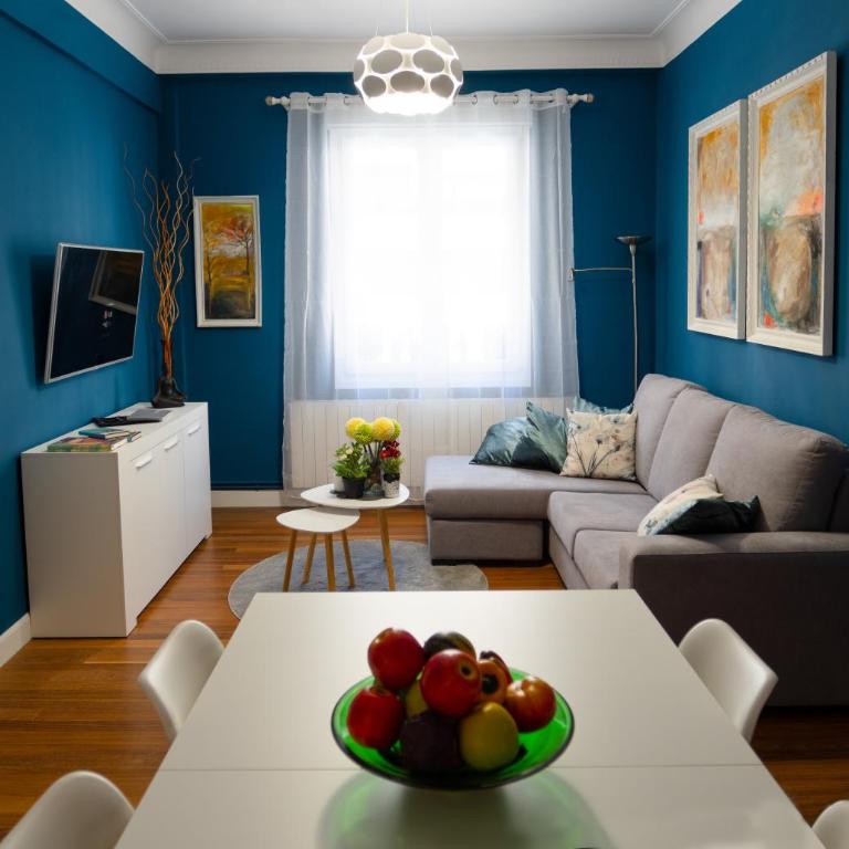 Ok Bilbao - Three-Bedroom Apartment - 36