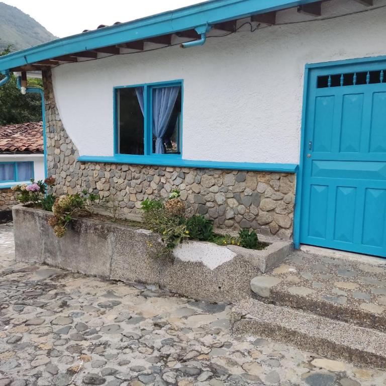 Hosteria Puerta del Nus - Habitación Familiar Superior - 12