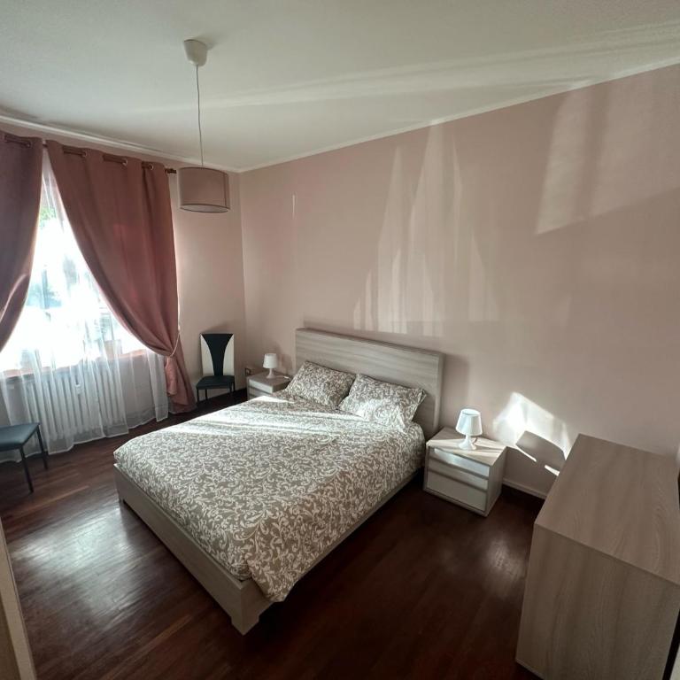 Casa Gianduia davanti al Grattacielo - Camera Matrimoniale Deluxe - 1