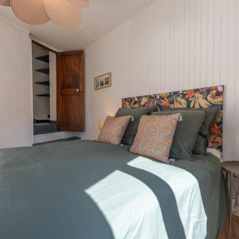 Appartement T3 63m2 - L'Atypique et son Jardin de 350m2 au cœur de Digne - Appartement - Vue sur Jardin - 25