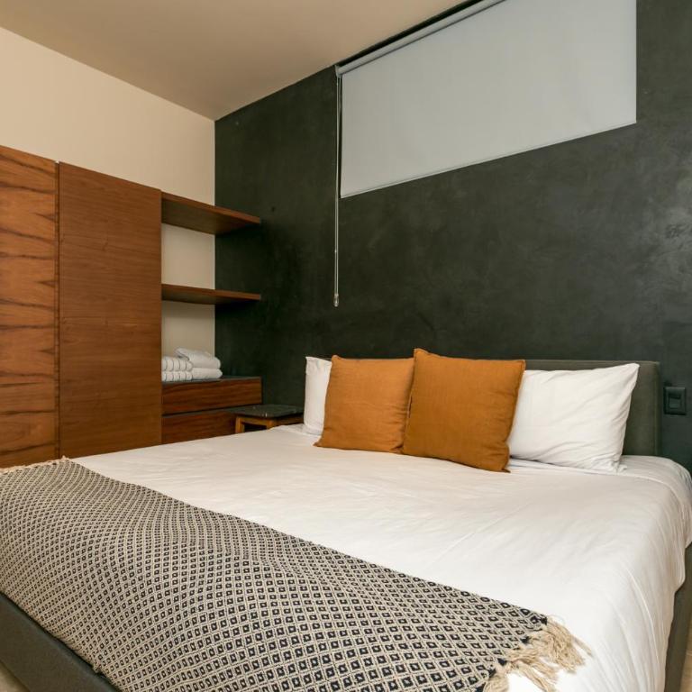 Ceren Luxury Apartments at Fifth Avenue by Spot Rentals - Apartment with Balcony - 12