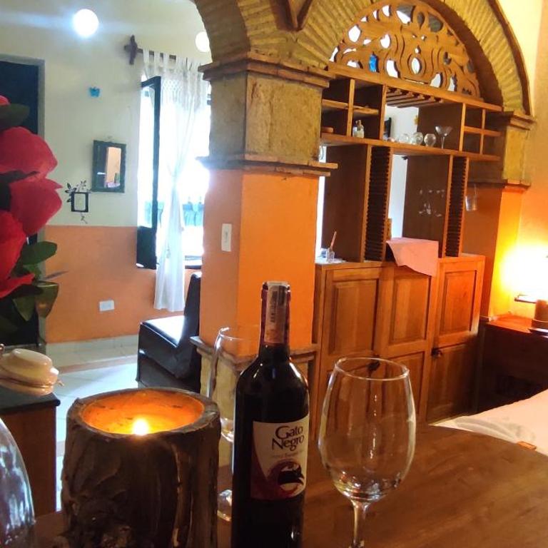 Hostal Boutique Nariño Plaza - Studio with Garden View - 2