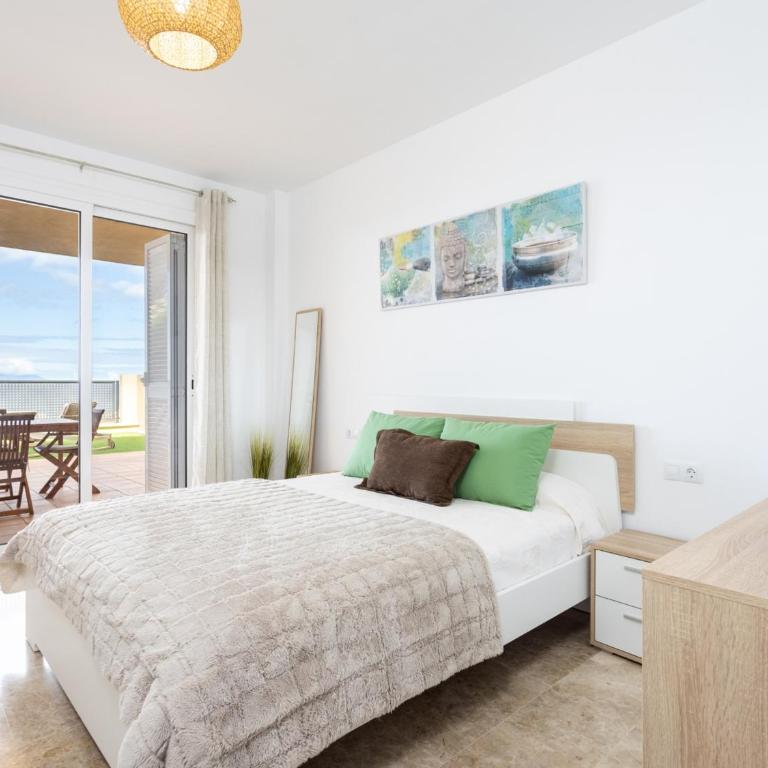 Propiedad nueva con piscina, seguridad privada y vista al océano en Tenerife - ES-279-9 - Bungalow - 6