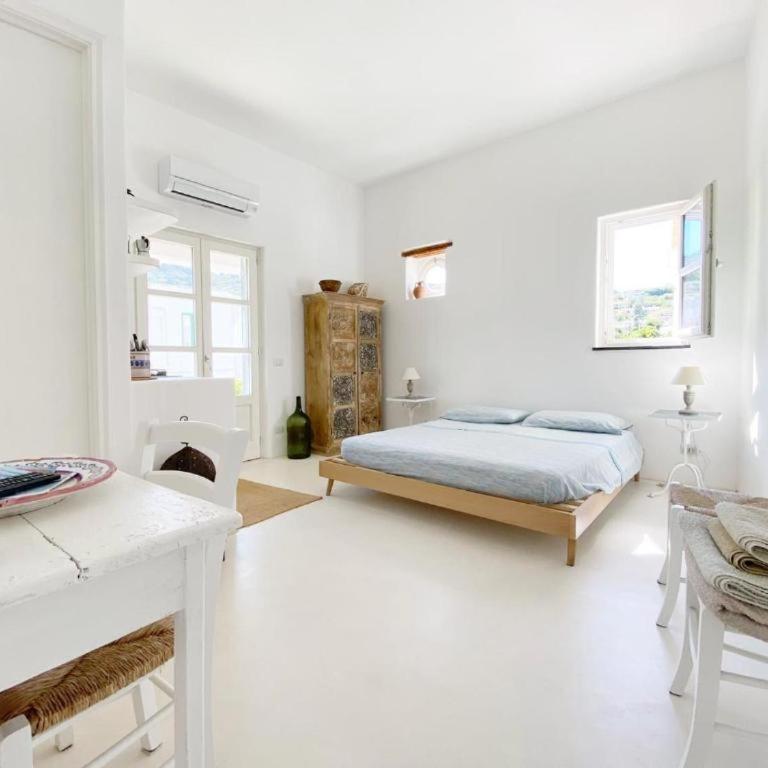 Agata B&B - Deluxe Double Room with Balcony - 14