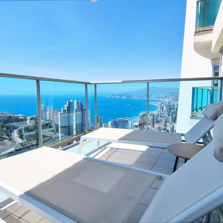Skyline 31 Terraza privada con vistas al mar - Two-Bedroom Apartment - 3