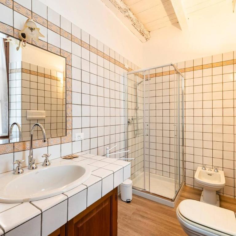 "La Cascina" Bed & Breakfast - Quadruple Room with Private Bathroom - 16