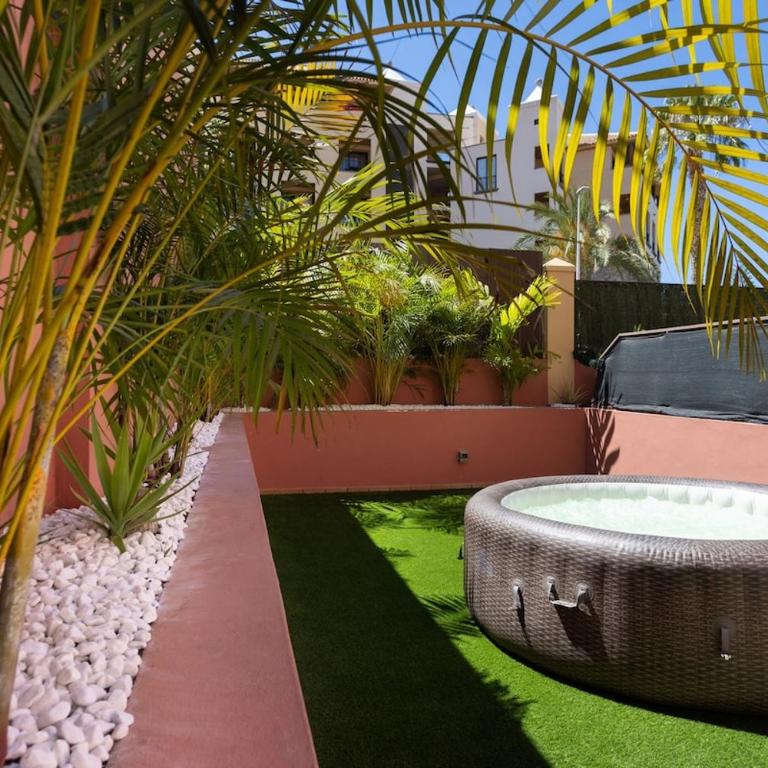 Eden Rentals Duke-Paradise Jacuzzi Terrace Retreat - Apartamento Superior - 13