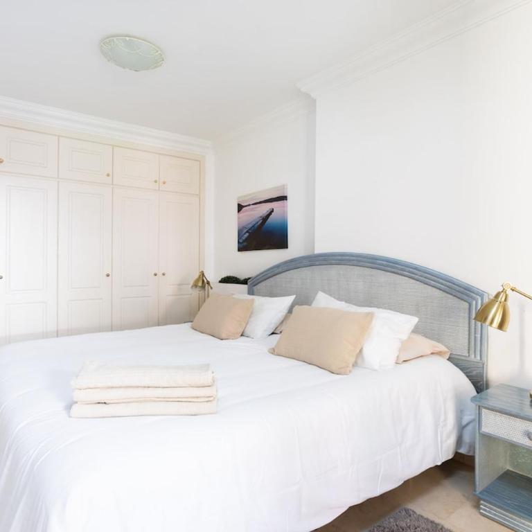 Eden Rentals Duke-Paradise Jacuzzi Terrace Retreat - Apartamento Superior - 30