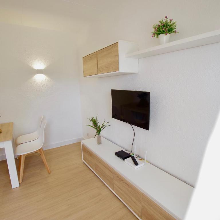 V&V LLORET- Apartamento Europa - Apartamento de 2 dormitorios - 28