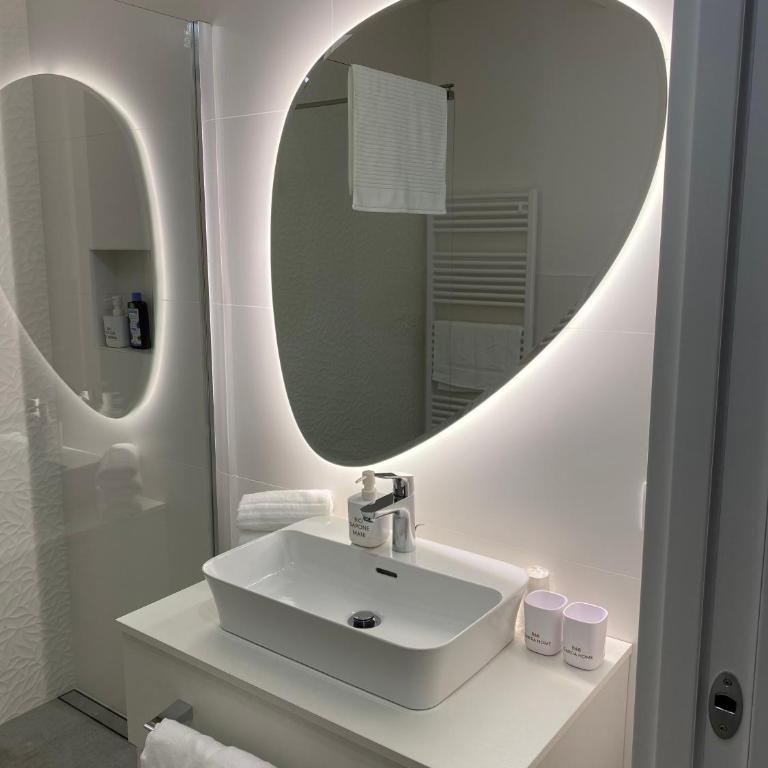 B&B Garda Home - Camera Tripla Classic - 20