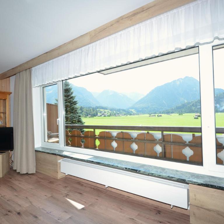 Hotel Fuggerhof Oberstdorf - Junior Suite mit Bergblick - 7