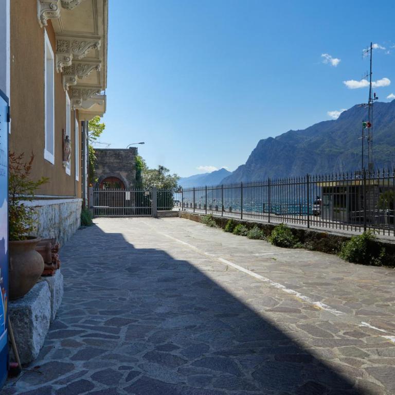 North Shore Torbole - Apartment with Lake View - 21