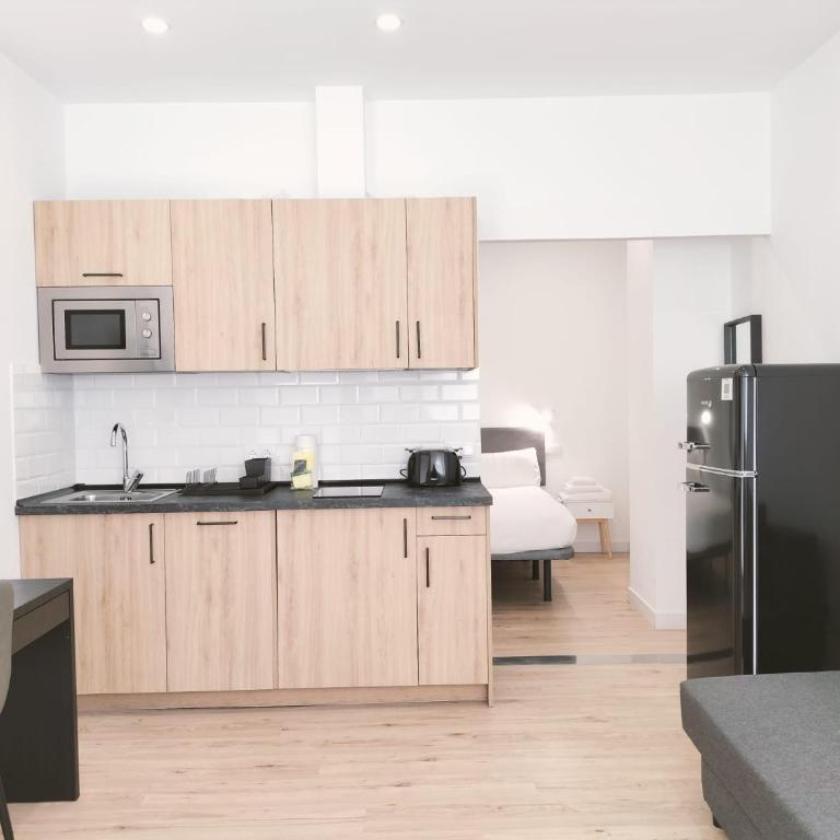 Apartamentos La Brava by gaiarooms - Estudio - 4