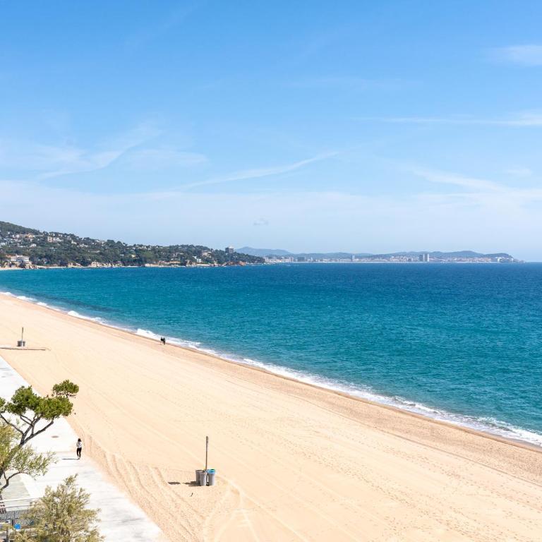 Hauzify I Apartaments Palace - Apartamento con vistas al mar - 3