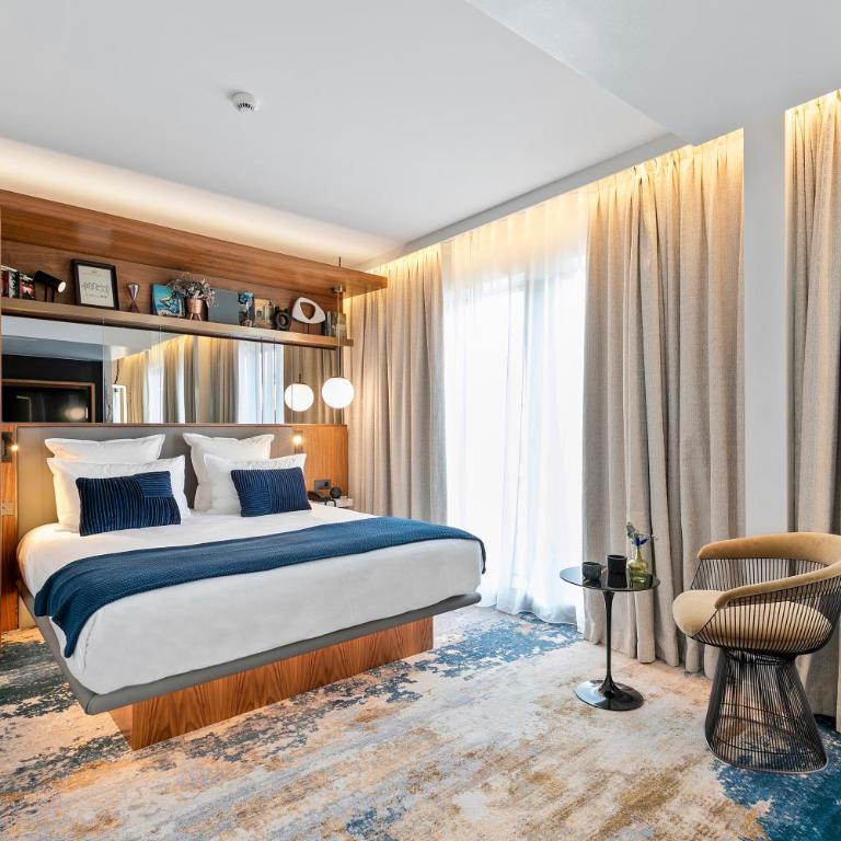 CARD Hôtel - Chambre Lit King-Size Deluxe - 2
