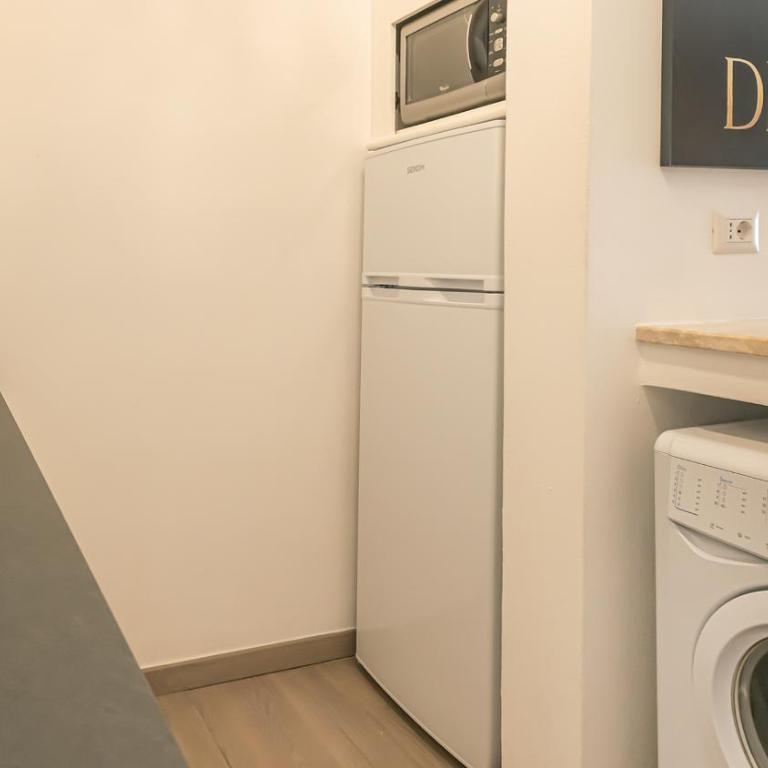 Lucienne - One-Bedroom Apartment - 17