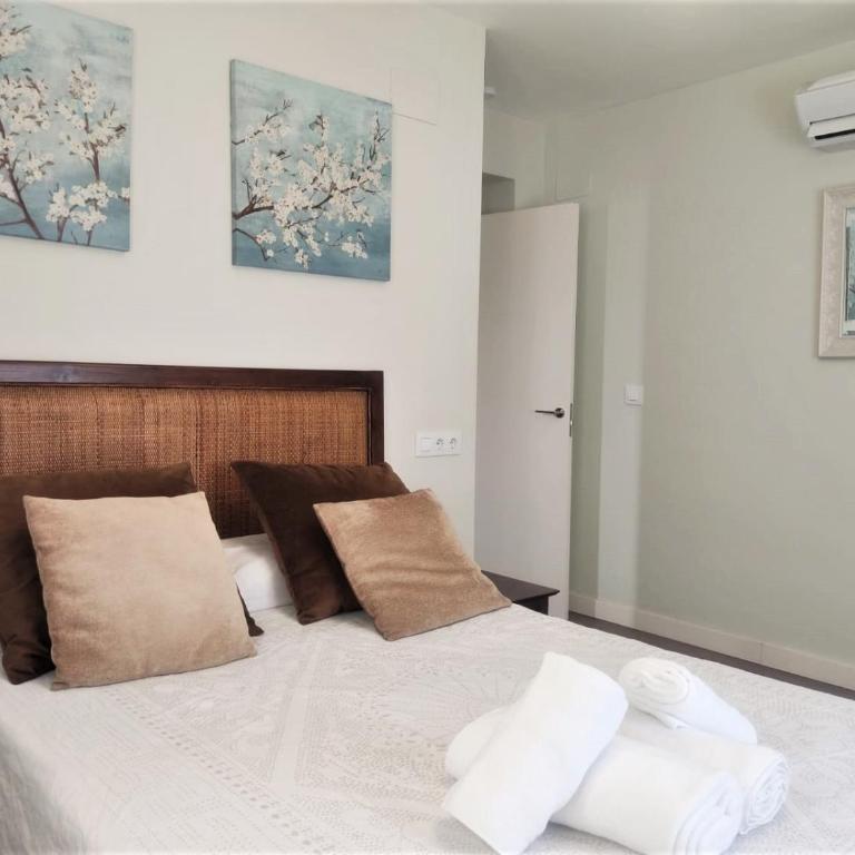 Home Sweet Home junto a Mezquita / Wifi / Parking - Three-Bedroom Apartment - 2