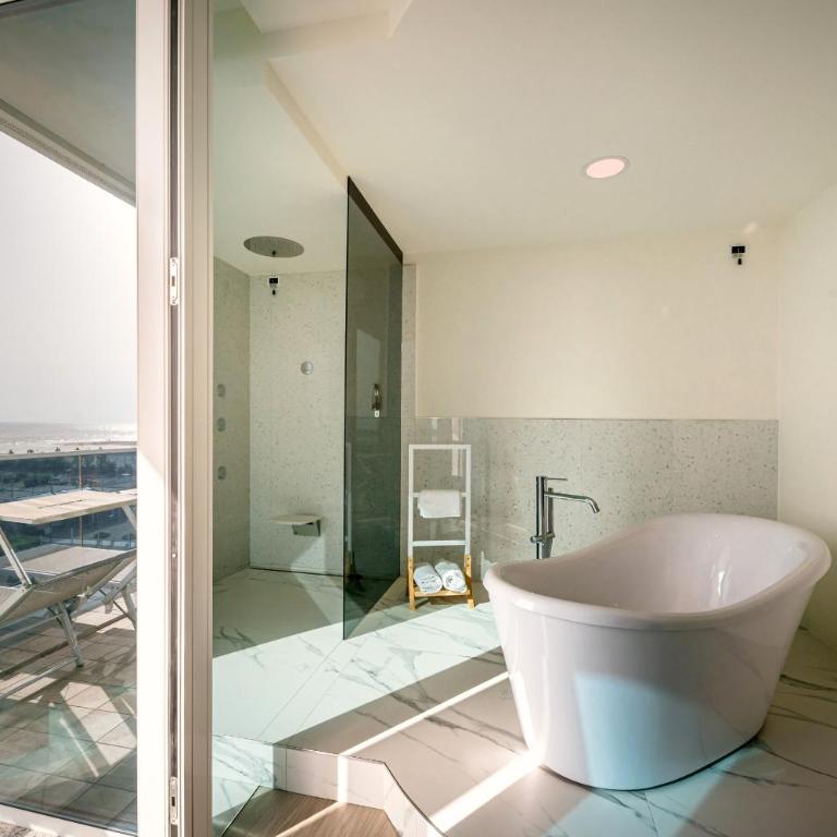 Hotel Panoramic - Suite Superior con Vista Mare - 6
