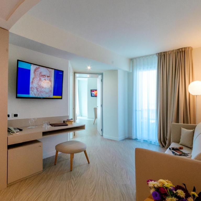 Hotel Panoramic - Suite con Vista Mare - 8
