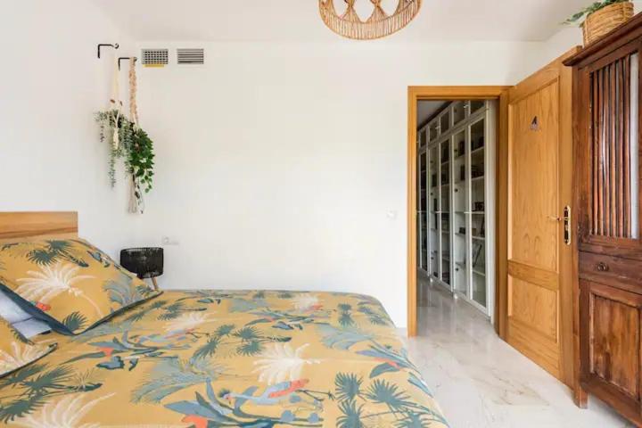 LUNAROOM Center & Quiet Guesthouse - Room with Shared bathroom and Views - Large Bed - 37