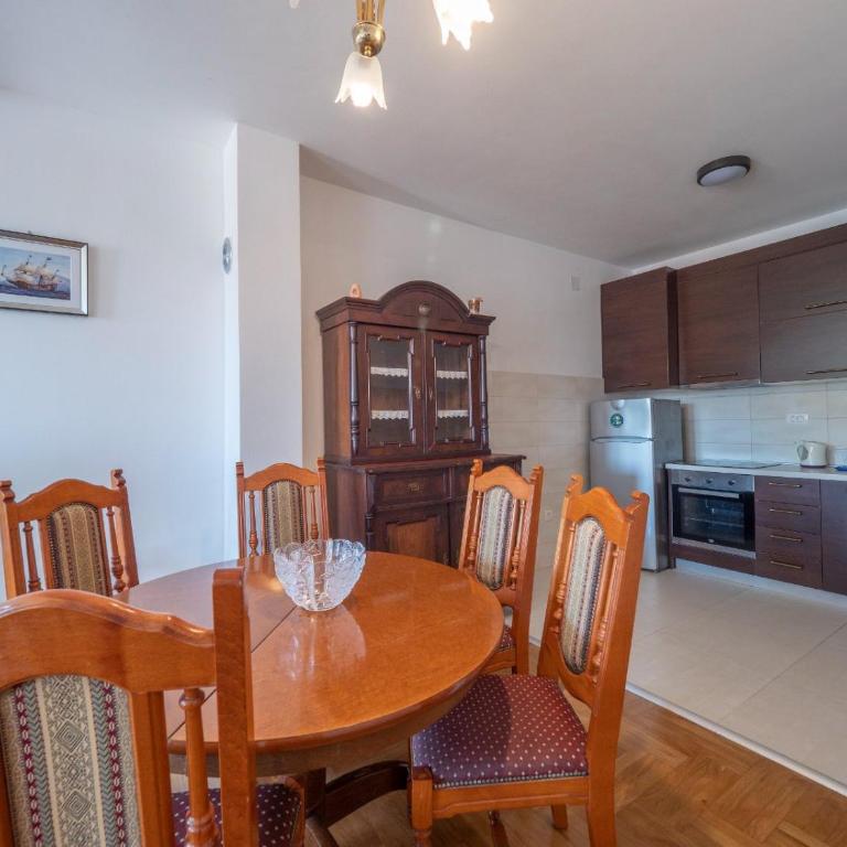 Family Retreat Bozovic - Apartman - Prizemlje - 11