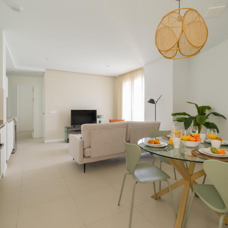 Royal Suites-Viviendas Vacacionales - Apartamento Dúplex de 3 dormitorios - 1