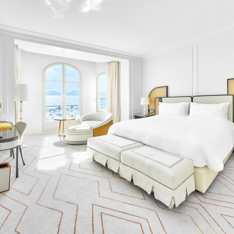 Carlton Cannes, a Regent Hotel - Chambre Premium avec Lit King-Size et Vue sur la Mer - 2
