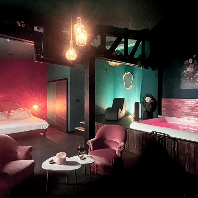 NUITS D'EXIL - Suite avec Jacuzzi - 3