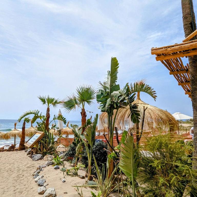 Marbella - Playa Alicate 2br holiday apartment - Two-Bedroom Apartment - 37