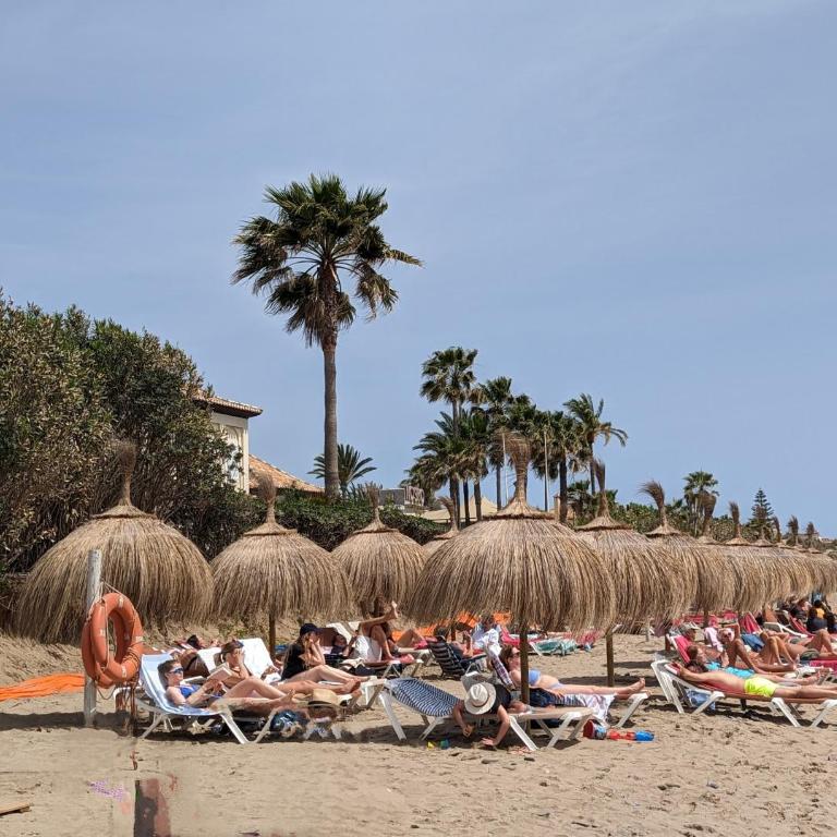 Marbella - Playa Alicate 2br holiday apartment - Two-Bedroom Apartment - 39