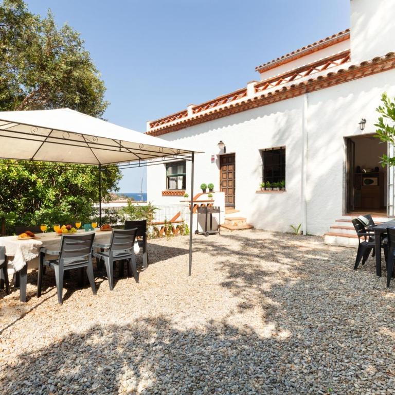 LETS HOLIDAYS BEAUTIFUL HOUSE in TOSSA - Casa - 7