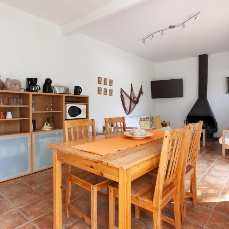 LETS HOLIDAYS BEAUTIFUL HOUSE in TOSSA - Casa - 17