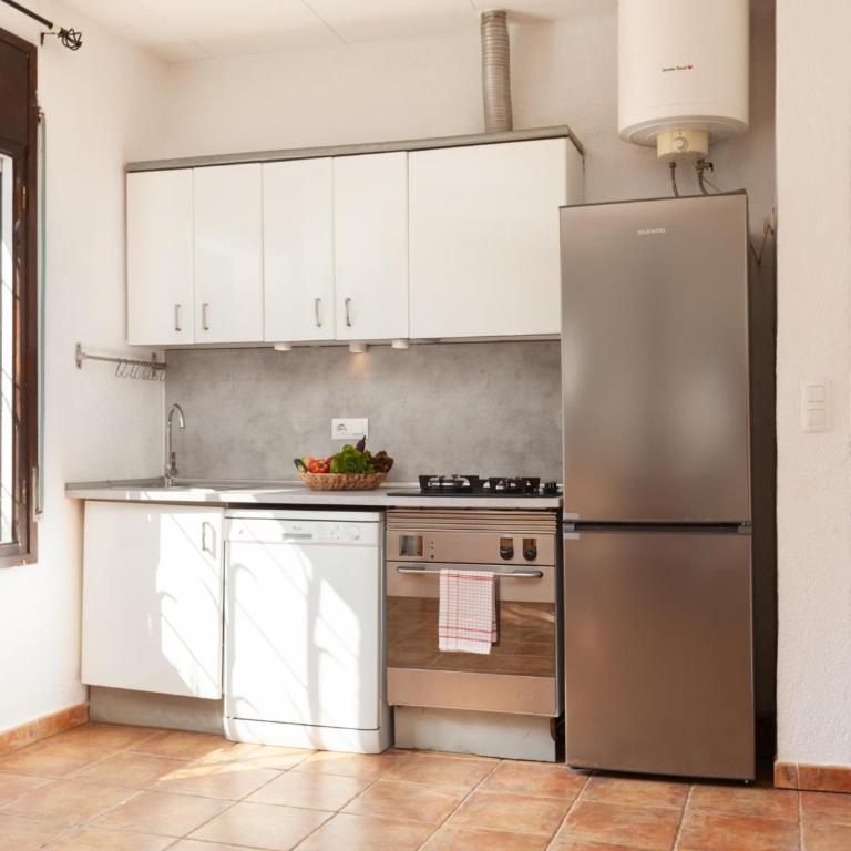 LETS HOLIDAYS BEAUTIFUL HOUSE in TOSSA - Casa - 20
