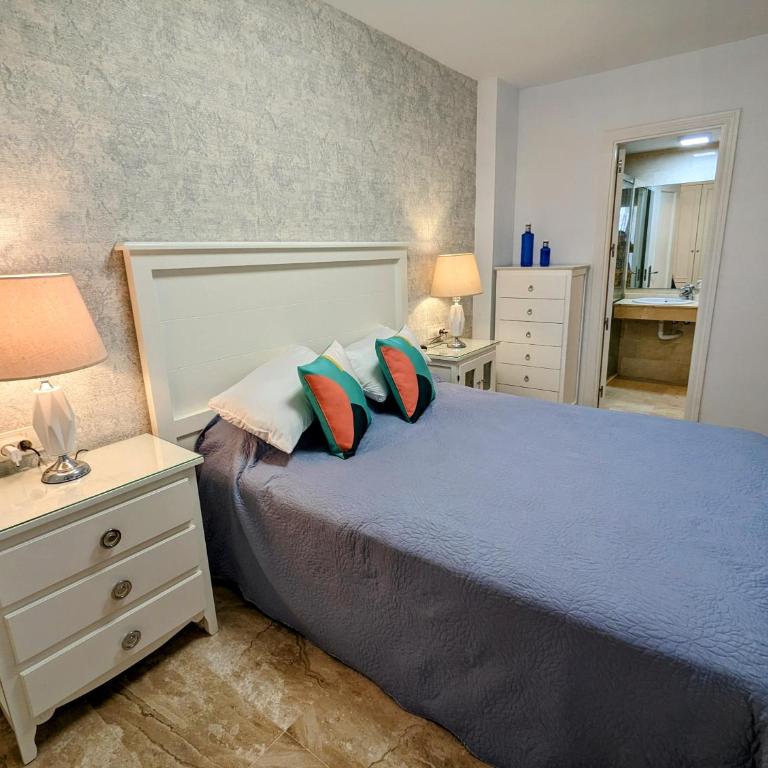 Marbella - Playa Alicate 2br holiday apartment - Two-Bedroom Apartment - 29