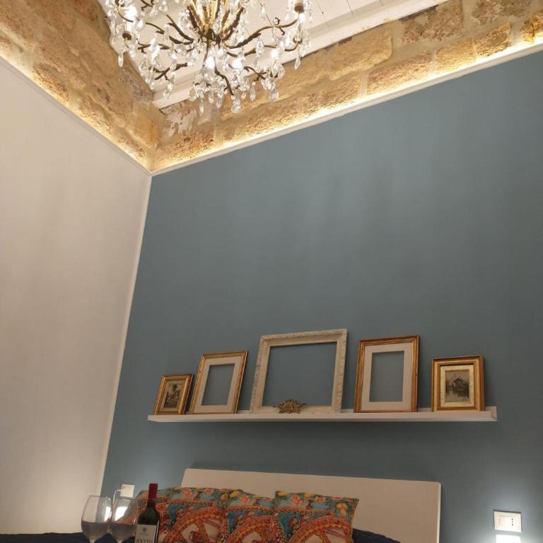 Binario 91 Rooms - Deluxe Double Room with Balcony - 14
