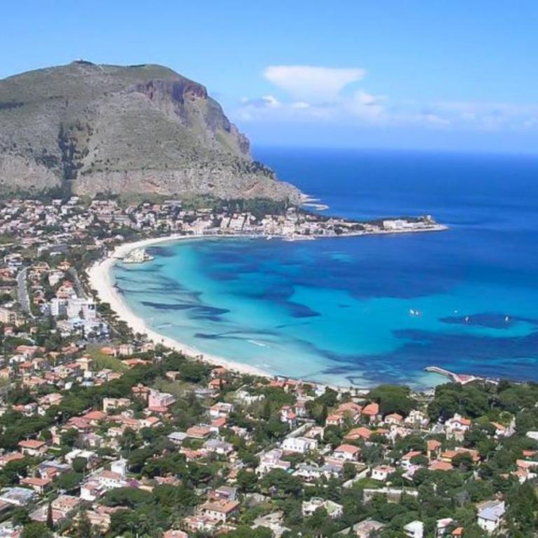 Mondello Rose House - Appartamento con 2 Camere da Letto - 26
