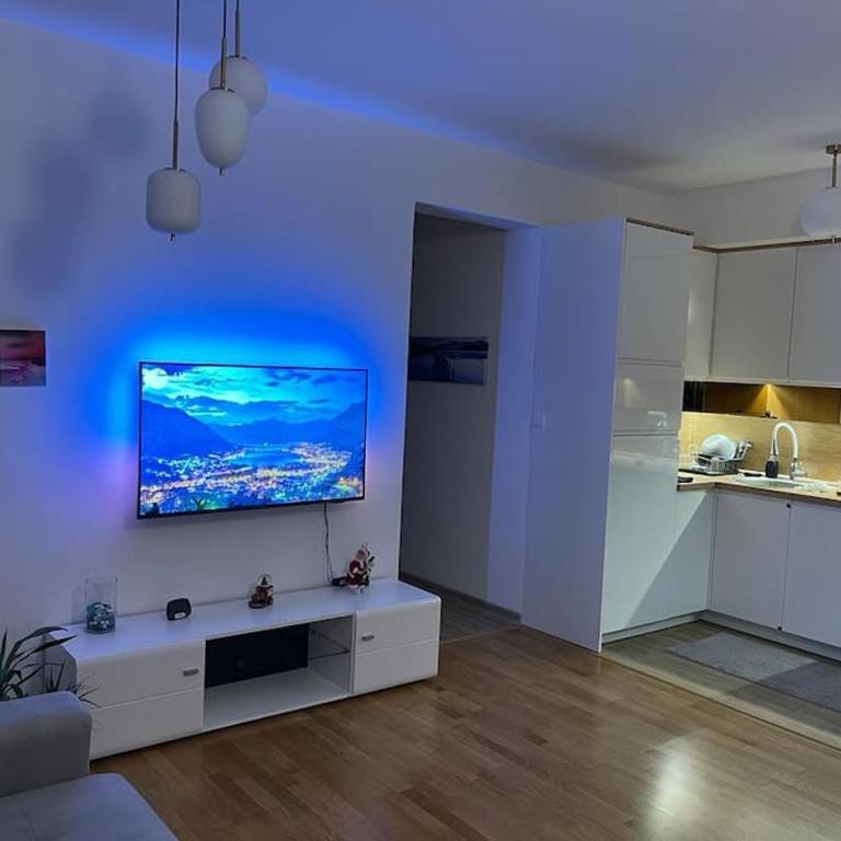 Modern Seaside Apartment with Balcony Tale Apartment - One-Bedroom Apartment - 2