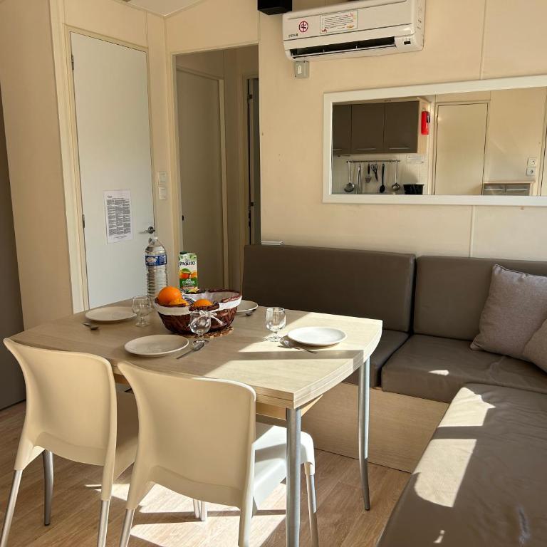 Les mobil homes de Naka, 6 places, TV, CLIM, une ENTRÉE OFFERTE pour un adulte pour la RÉSERVE AFRICAINE DE SIGEAN - Mobile Home - 5