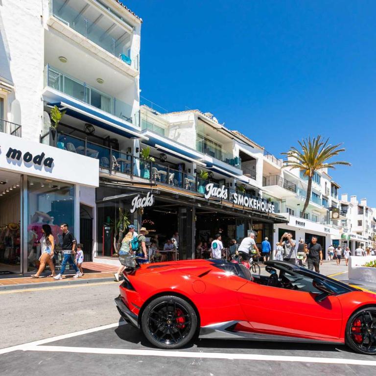 MARBELLA HOME RENTALS - Marina Banus, Puerto Banus, 2BR Apartment, parking & pool - Two-Bedroom Apartment - 33