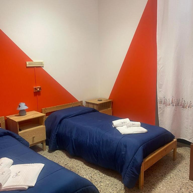 Beteyà Hostel Don Bosco - Quadruple Room - 3