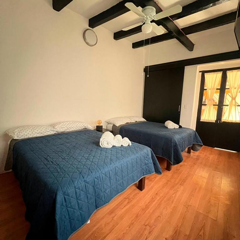 Hostal Luna 49 - Twin Room - 5