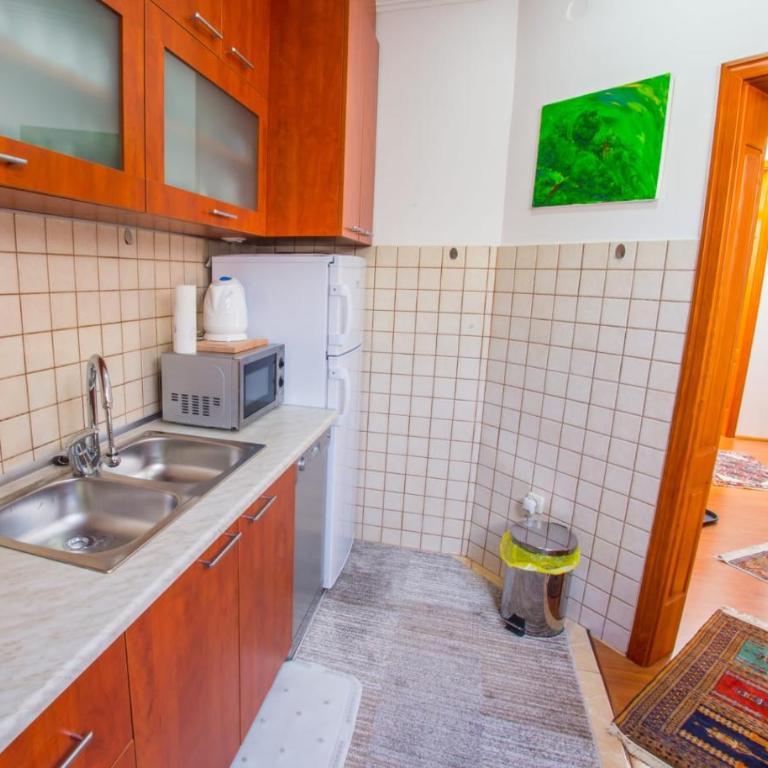 Luka-Mostar Free Parking with eCharger - Two-Bedroom Apartment - 8