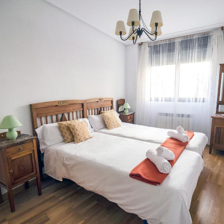 UN JARDIN EN LA CIUDAD gran piso y super terraza en el centro By Apartamentos con aire acondicionado Logroño - Apartamento de 3 dormitorios - 6