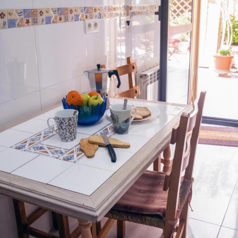 UN JARDIN EN LA CIUDAD gran piso y super terraza en el centro By Apartamentos con aire acondicionado Logroño - Apartamento de 3 dormitorios - 12