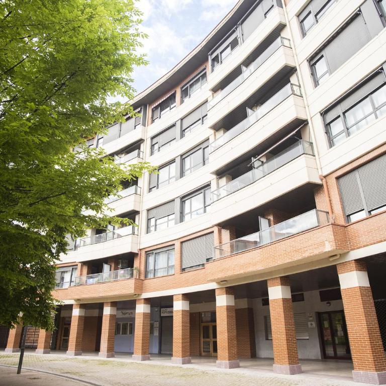 UN JARDIN EN LA CIUDAD gran piso y super terraza en el centro By Apartamentos con aire acondicionado Logroño - Apartamento de 3 dormitorios - 18