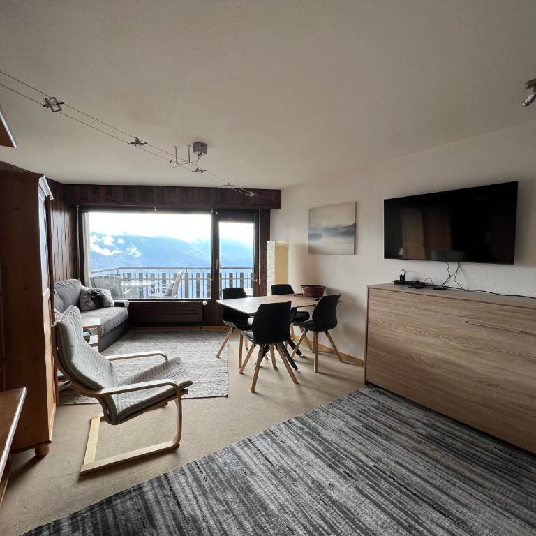Cosy Studio for 5 near ski lift, Les Gentianes - Studio with Mountain View - 3
