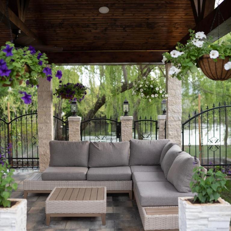 Villa Bura - Three-Bedroom Villa - 24